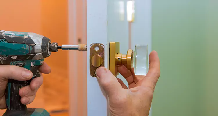 Broken Door Knob Fix in Lake Butler, FL