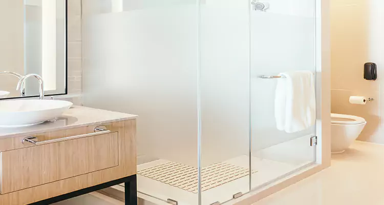 Expert Shower Door Fix and Repair in Lake Butler, FL
